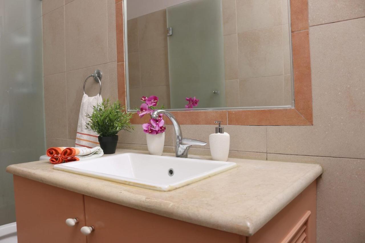 Modern Chic Apartment, Corfu Town Exteriör bild